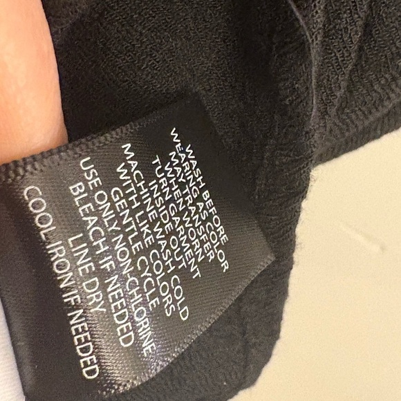 Torrid Women's Black Button-Up Top - Picture 5 of 6